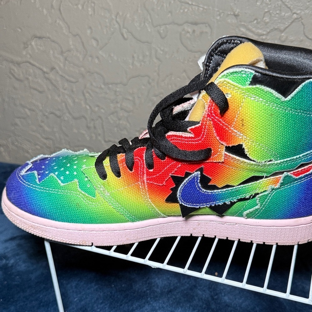 Jordan 1 Retro High OG x J Balvin Tie Dye Men’s 11 (Used) - Picture 13 of 16